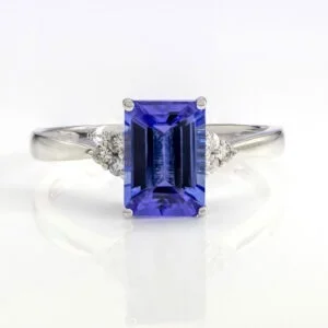 9K White Gold Tanzanite/Diamond Dress Ring 1.04CT