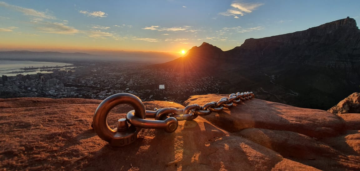 Read more about the article LION’S HEAD – A VIEW FROM THE TOP