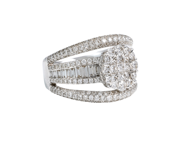 18K White Gold Diamond Dress Ring - Image 4