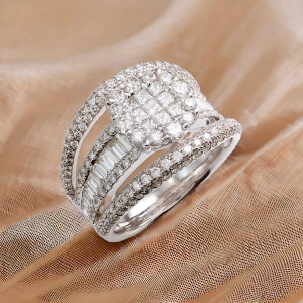 18K White Gold Diamond Dress Ring - Image 2