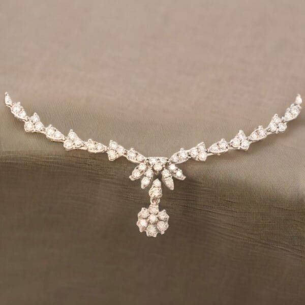 18K White Gold Diamond Fancy Necklace - Image 2